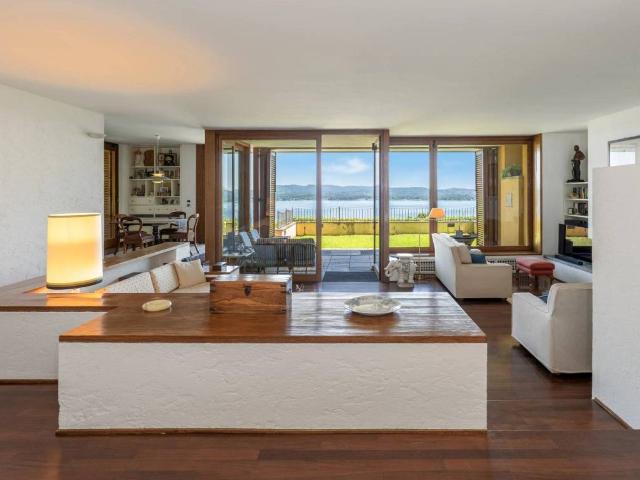 Villa in vendita a Lesa NO