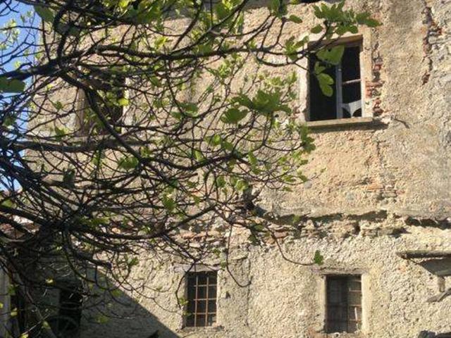 Villa in vendita a Lesa NO