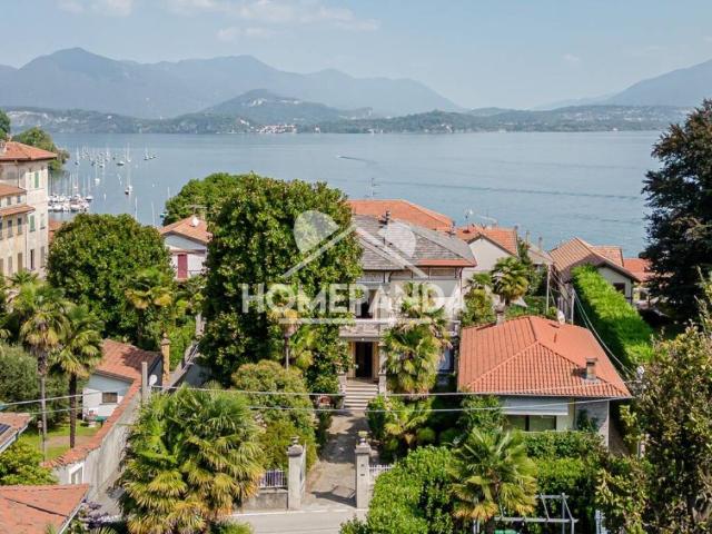 Villa in vendita a Lesa NO