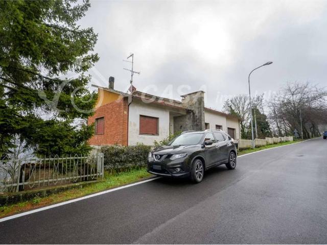 Villa in vendita a Lesignano de' Bagni PR
