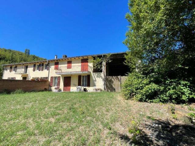 Villa in vendita a Lesignano de' Bagni PR