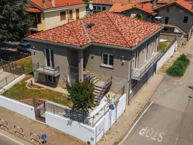 Villa in vendita a Lesmo MB