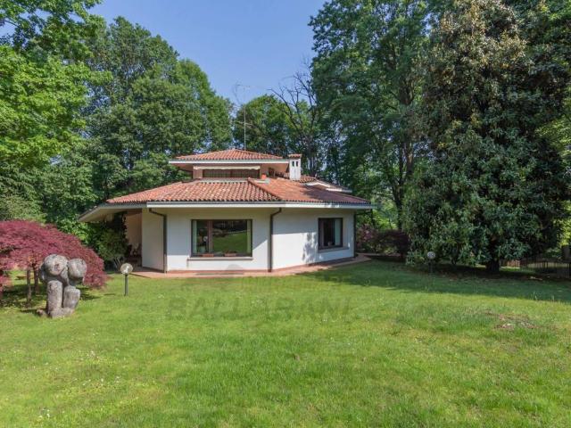 Villa in vendita a Lesmo MB