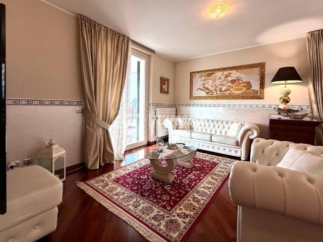 Villa in vendita a Lesmo MB