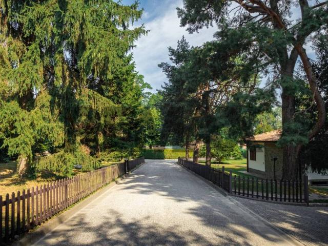 Villa in vendita a Lesmo MB