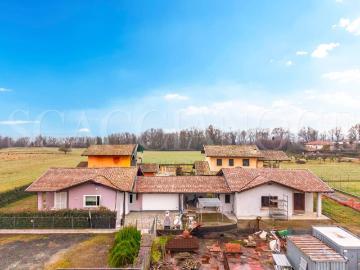 Villa in vendita a Lessona BI