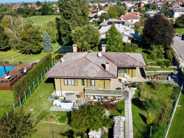 Villa in vendita a Lestizza UD
