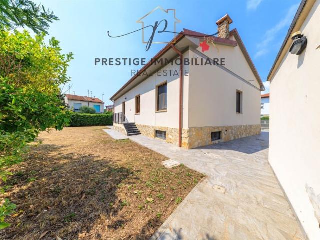 Villa in vendita a Livorno, Ardenza Mare