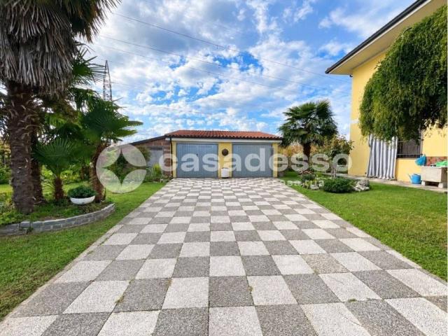 Villa in vendita a Livorno Ferraris VC