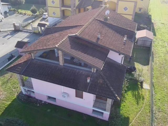 Villa in vendita a Livorno Ferraris VC