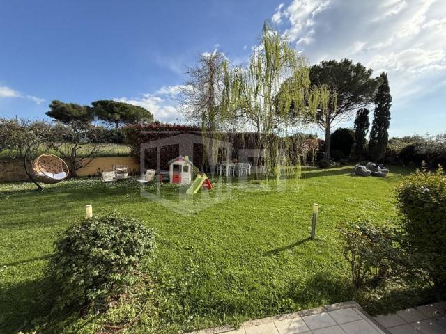 Villa in vendita a Livorno LI