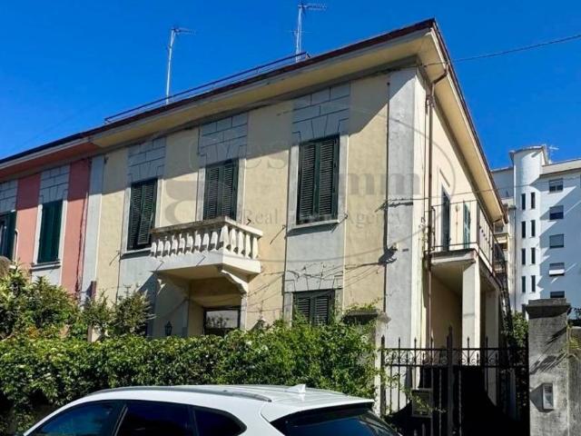 Villa in vendita a Livorno LI