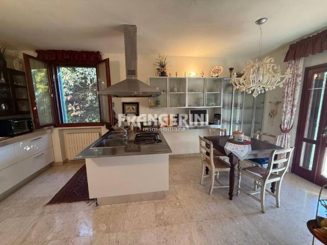 Villa in vendita a Livorno LI