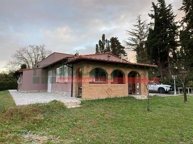 Villa in vendita a Livorno LI