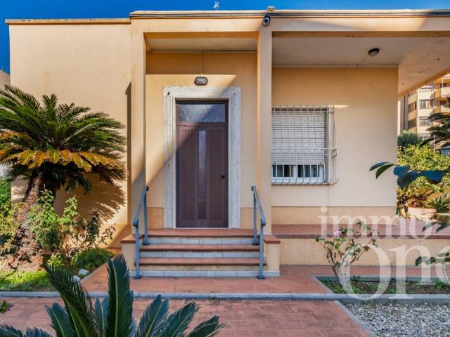 Villa in vendita a Livorno LI