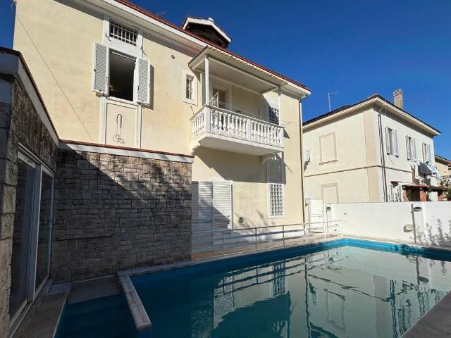 Villa in vendita a Livorno LI