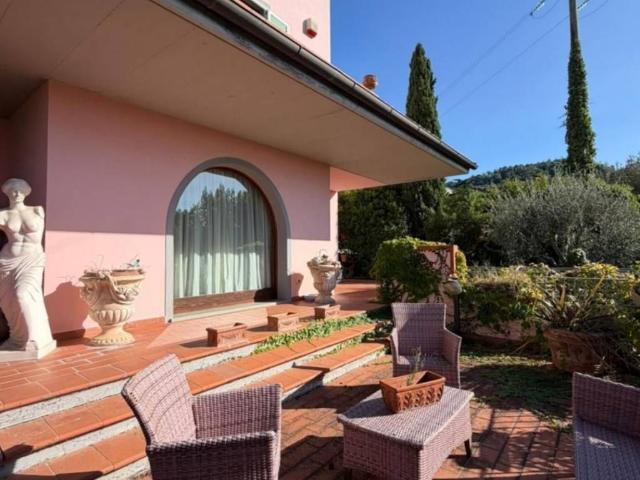 Villa in vendita a Livorno LI