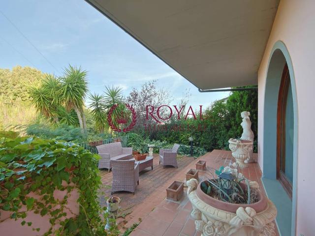 Villa in vendita a Livorno LI