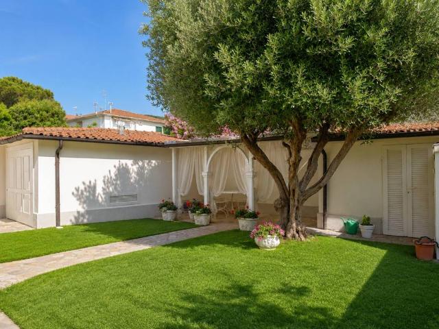 Villa in vendita a Livorno LI