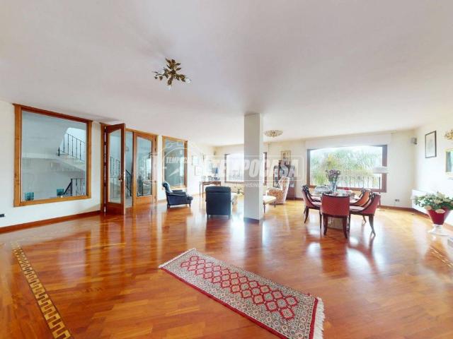 Villa in vendita a Lizzanello LE