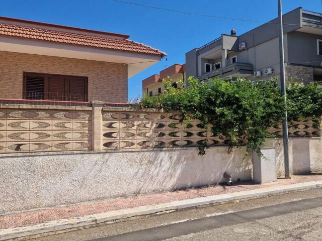 Villa in vendita a Lizzano TA