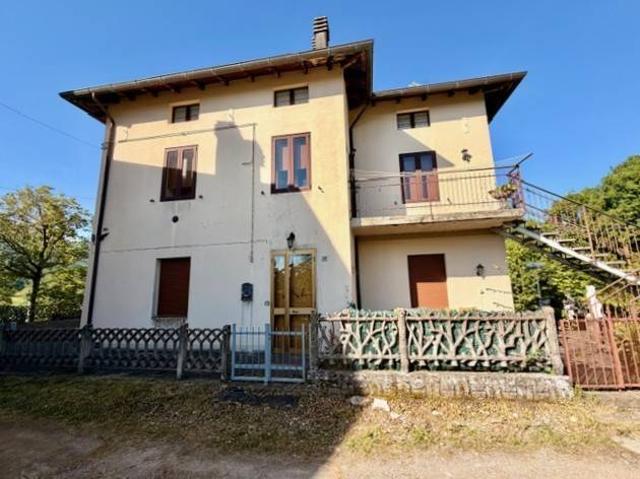 Villa in vendita a Lizzano in Belvedere BO