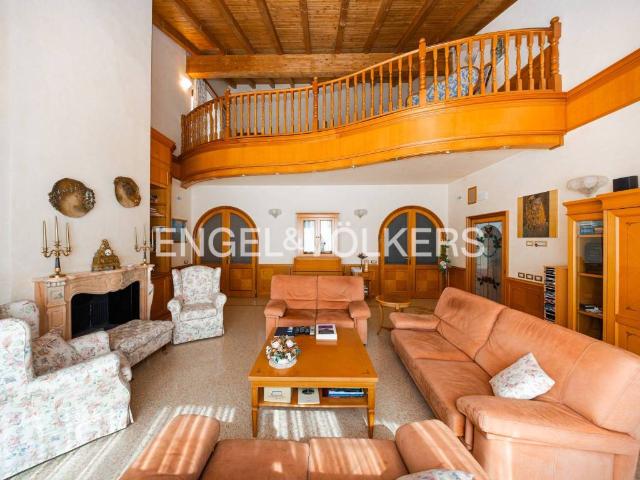 Villa in vendita a Lizzano in Belvedere BO