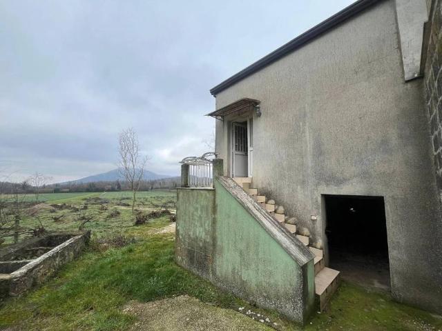 Villa in vendita a Liberi CE