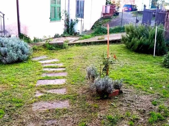 Villa in vendita a Licciana Nardi MS