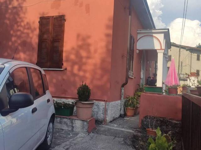 Villa in vendita a Licciana Nardi MS