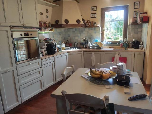 Villa in vendita a Licciana Nardi MS