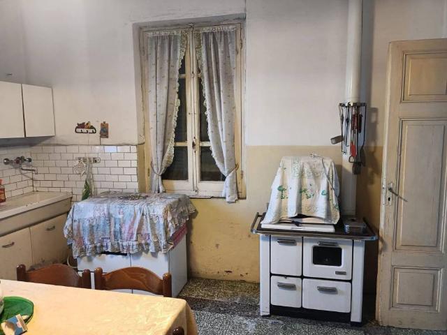 Villa in vendita a Licciana Nardi MS