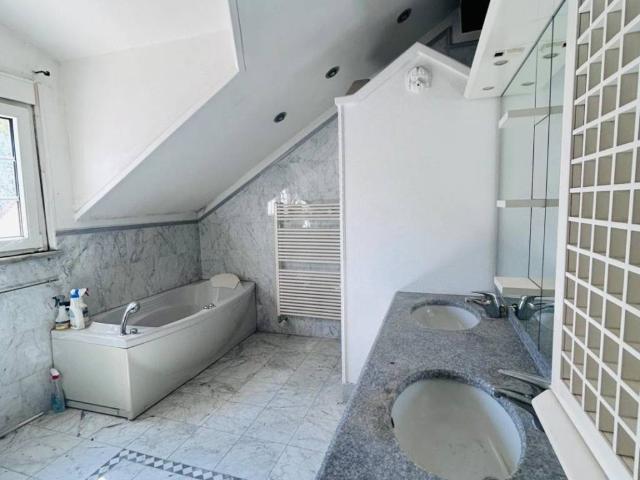 Villa in vendita a Licciana Nardi MS