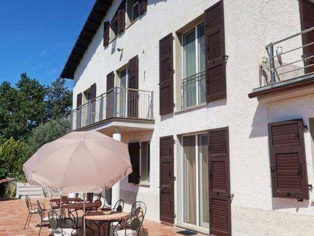 Villa in vendita a Licciana Nardi MS