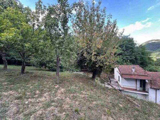 Villa in vendita a Licciana Nardi MS