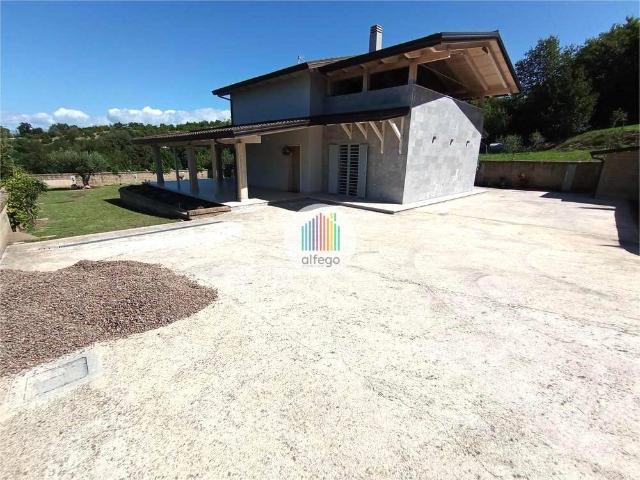 Villa in vendita a Limatola BN