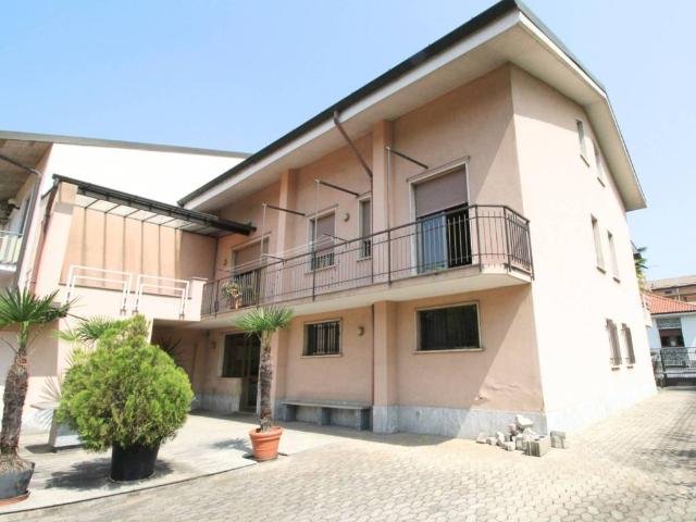 Villa in vendita a Limbiate MB