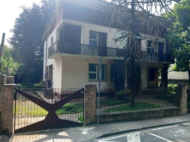 Villa in vendita a Limbiate MB