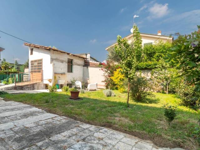 Villa in vendita a Limbiate MB