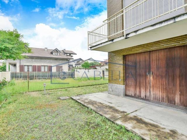 Villa in vendita a Limbiate MB