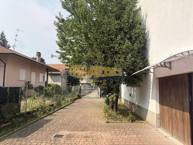 Villa in vendita a Limbiate MB