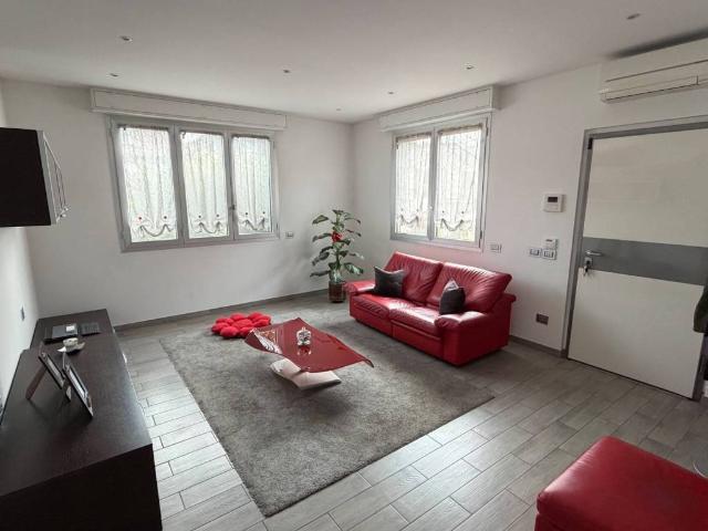 Villa in vendita a Limbiate MB
