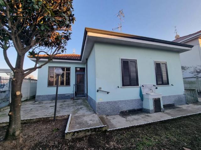Villa in vendita a Limbiate MB