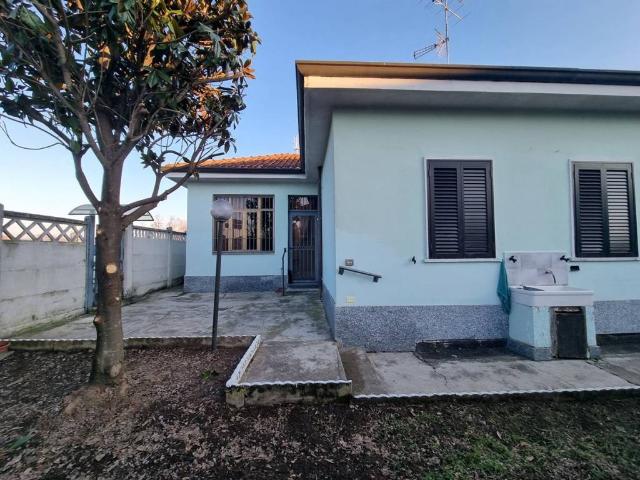 Villa in vendita a Limbiate MB
