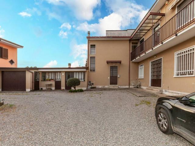 Villa in vendita a Limido Comasco CO