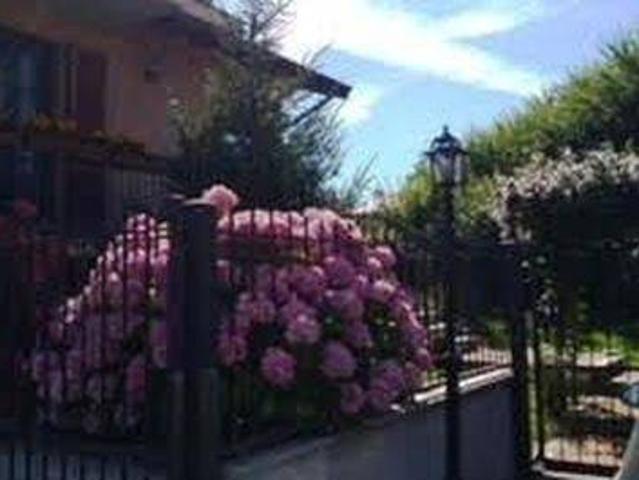 Villa in vendita a Linarolo PV