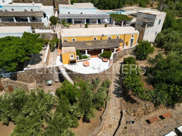 Villa in vendita a Lipari ME