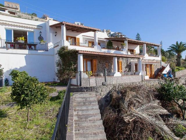 Villa in vendita a Lipari ME