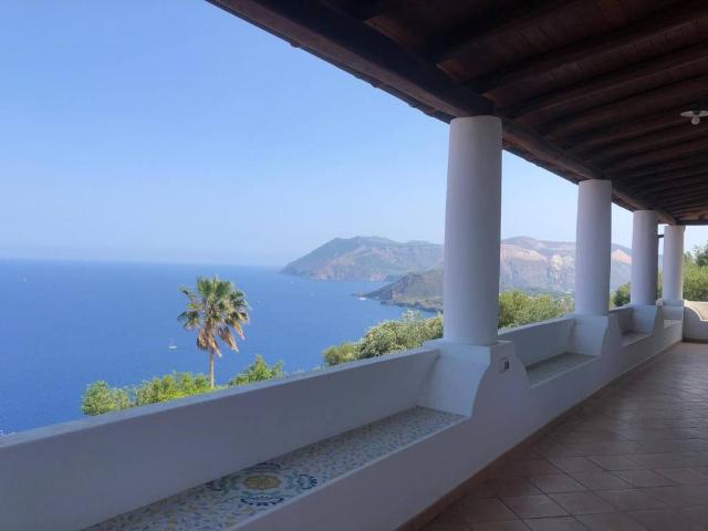 Villa in vendita a Lipari ME