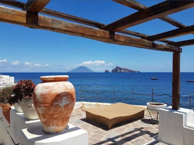 Villa in vendita a Lipari ME